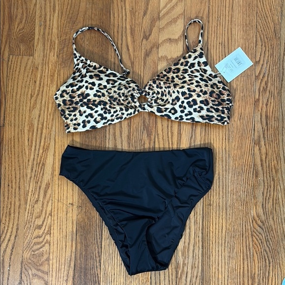 Andie Bikini Set Bonita Top 90s High Waisted Bottom Leopard Black M-DD NWT - Picture 2 of 13